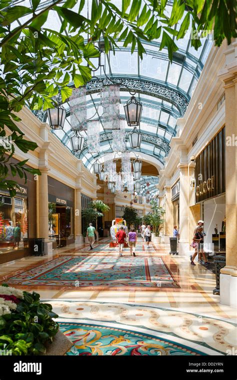 via bellagio shops